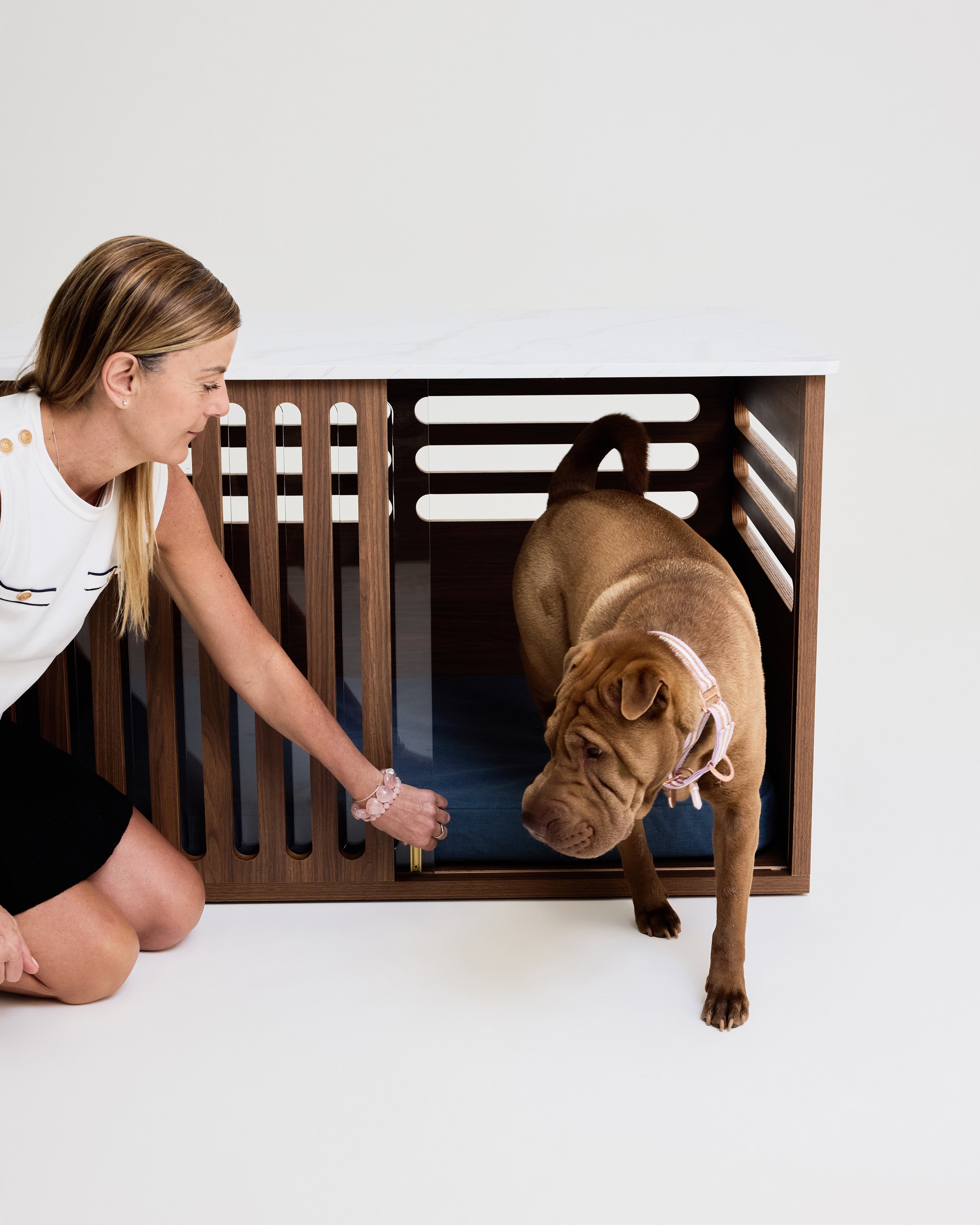 Large Buffet Table Crate - Walnut Carrara