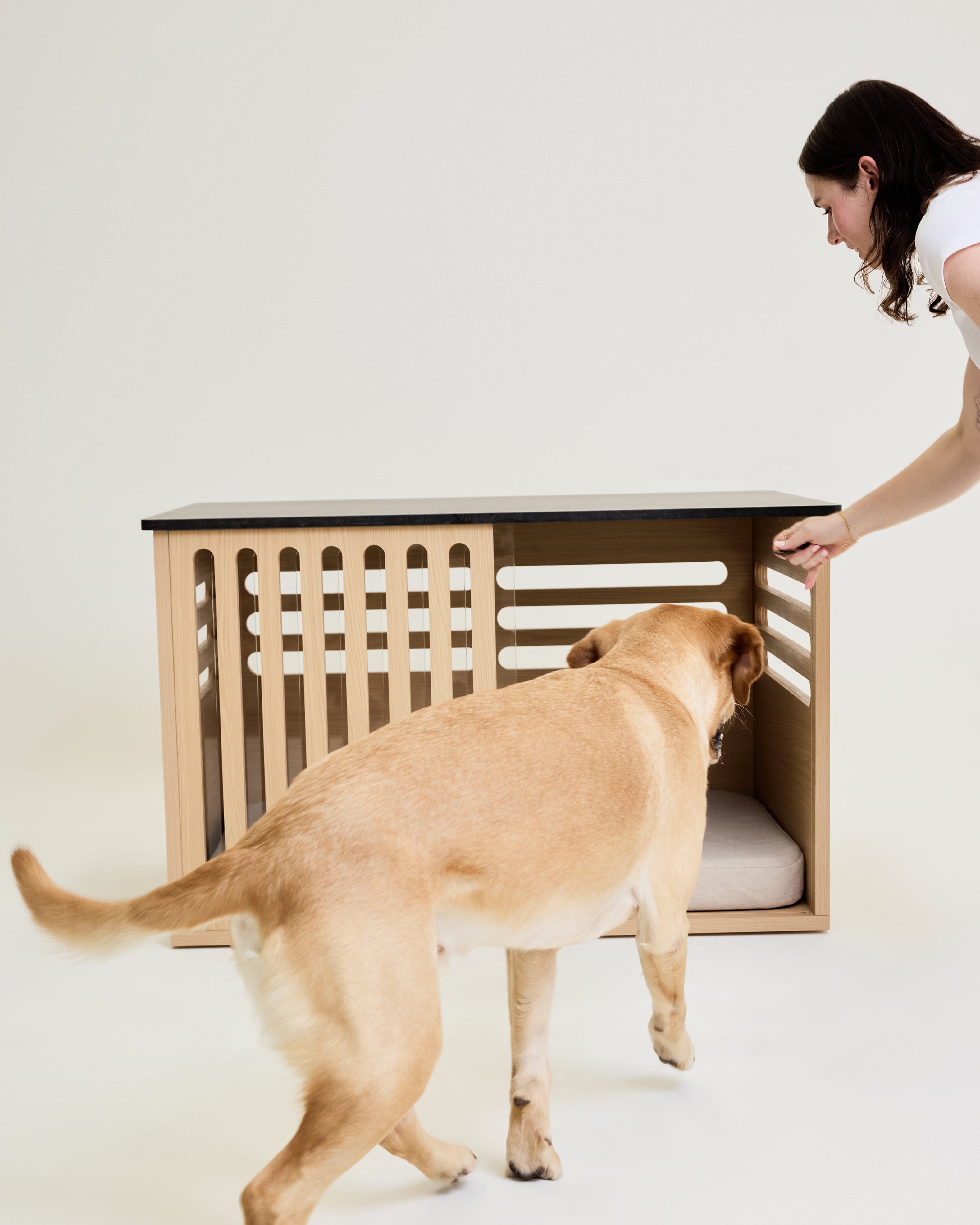 Buffet Table Dog Crate - Elm Black Mocha Marble-Style – Koozi Pets